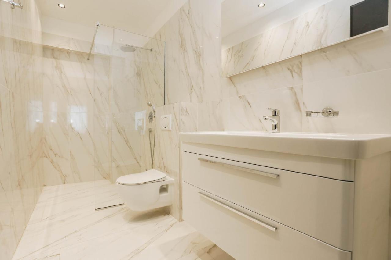 Beachfront Luxury Apartment Budva Dış mekan fotoğraf