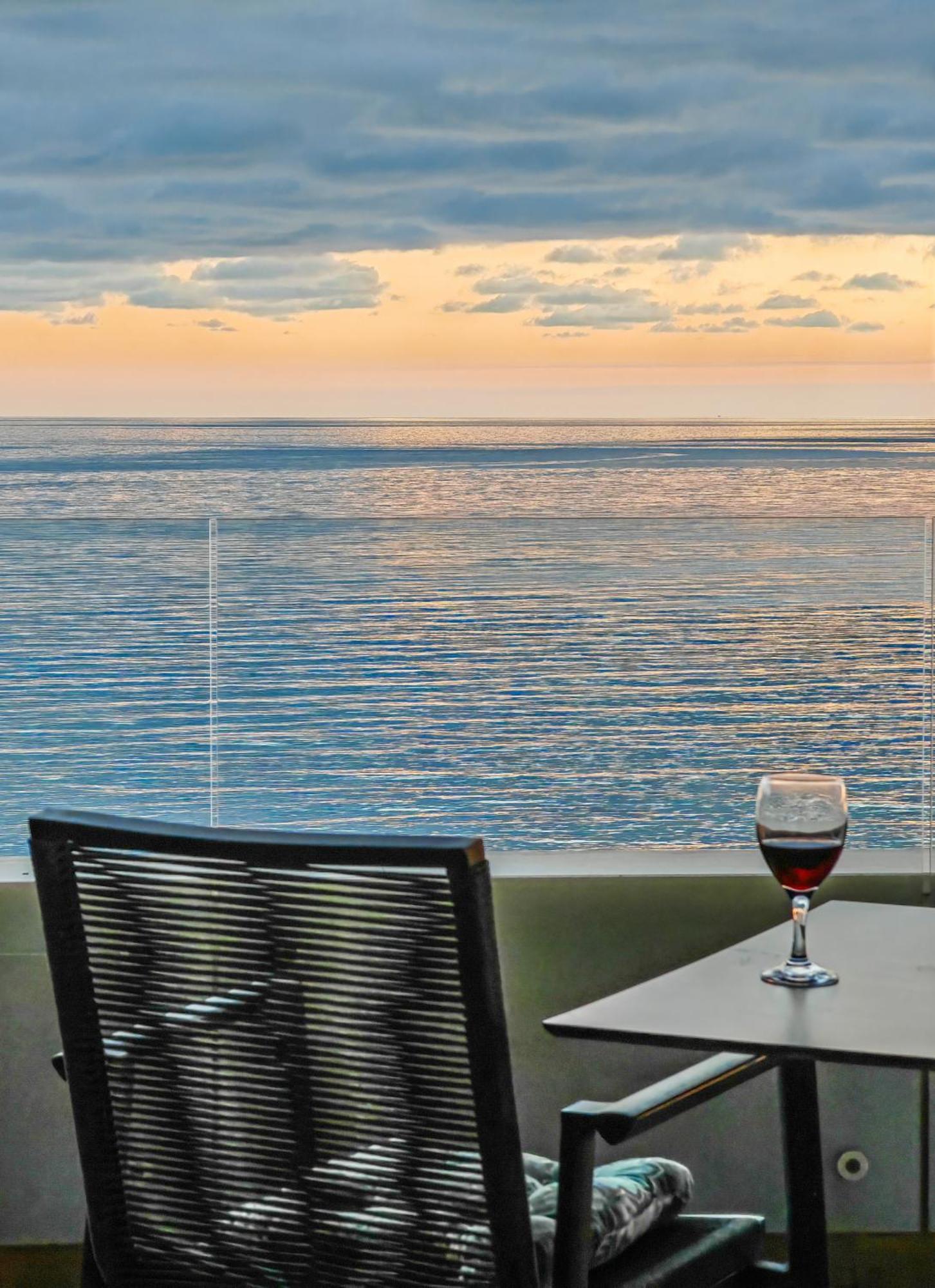 Beachfront Luxury Apartment Budva Dış mekan fotoğraf